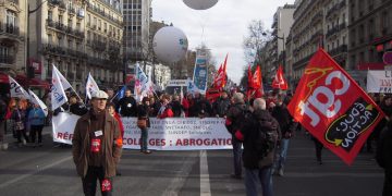 Madame Borne appelle les syndicats à la responsabilité