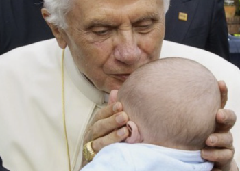 BENOIT XVI nous laisse un beau message pour 2023