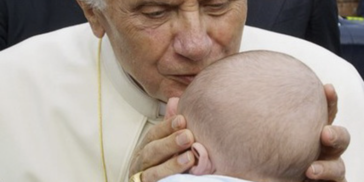 BENOIT XVI nous laisse un beau message pour 2023