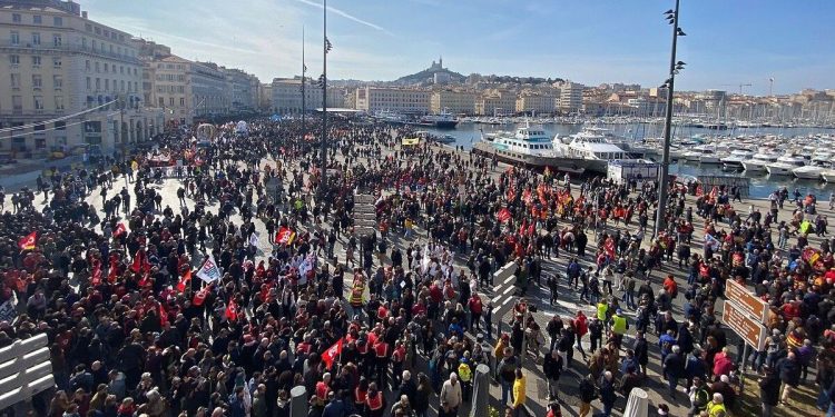 La démocratie en danger : mais quelle démocratie ?