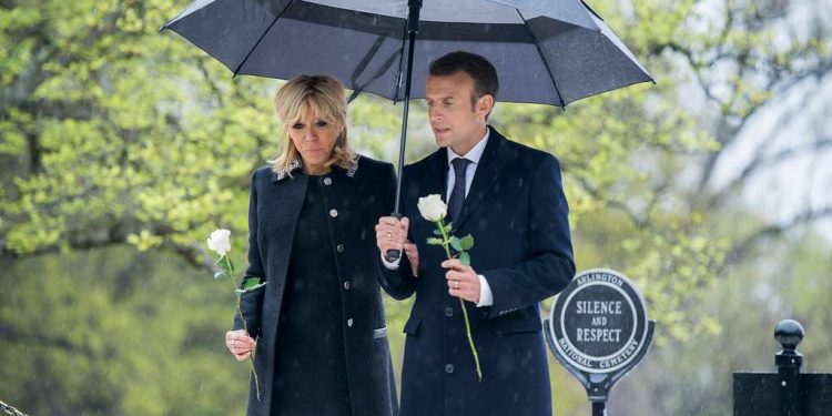 Pourquoi Macron s’est défilé