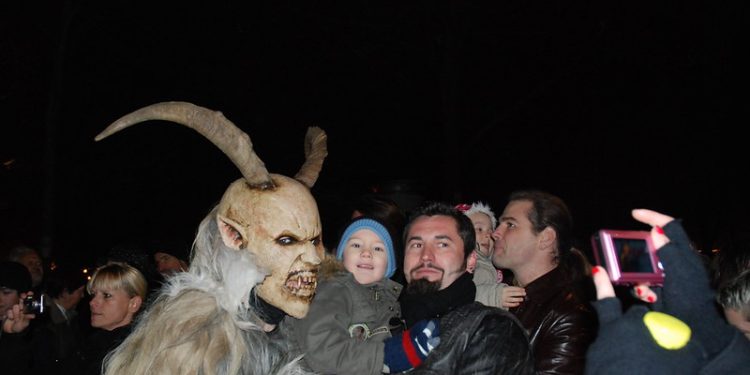 Moi ou le chaos : faire peur et promettre l’ordre et le progrès