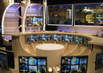 La pensée unique aime la coalition, mais flatte encore le LFI