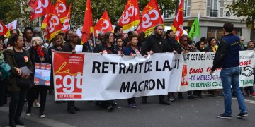 Le débat budgétaire tourne aux réformes structurelles